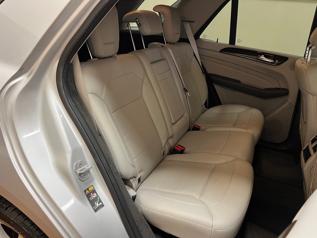 2015 Mercedes-Benz M-Class Image 27