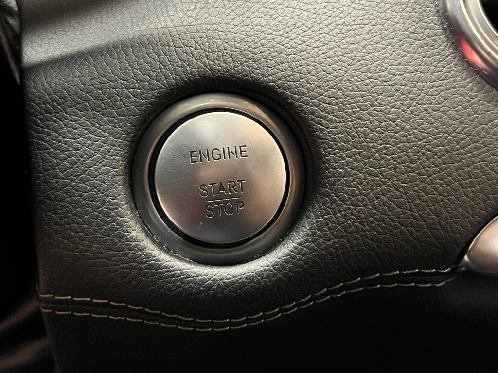 2016 Mercedes-Benz S-Class Image 27