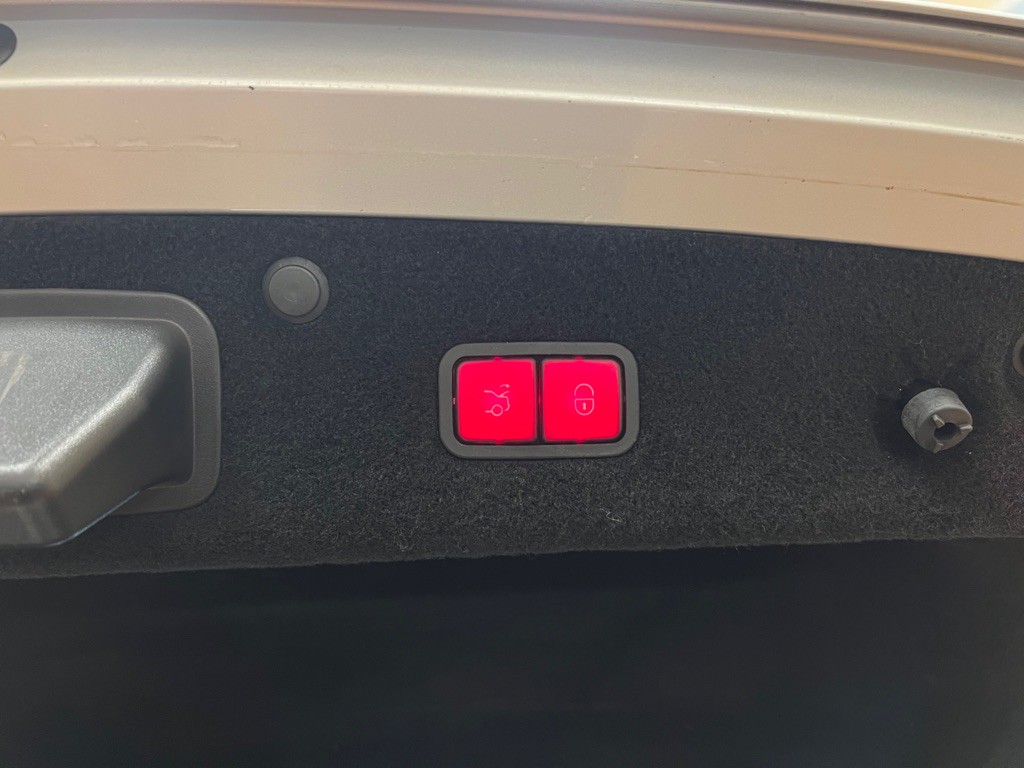 2016 Mercedes-Benz S-Class Image 34