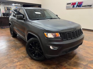 Image for 2019 Jeep Grand Cherokee Laredo E ID: 7020932