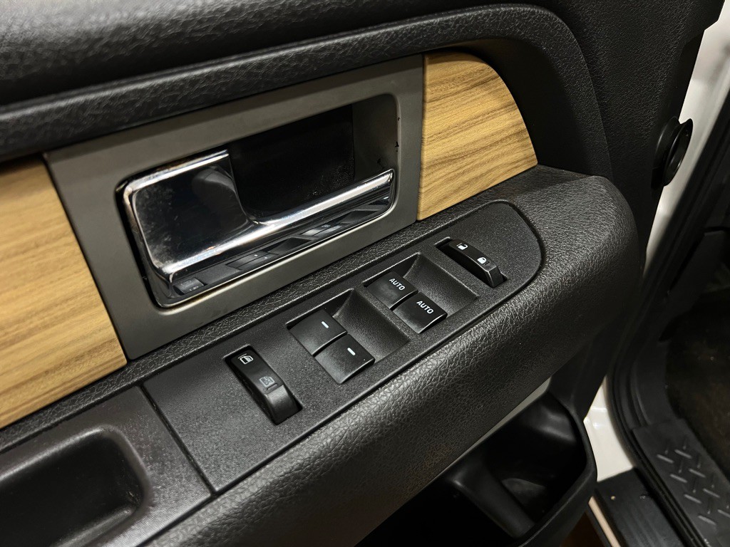 2011 Ford F-150 Image 29