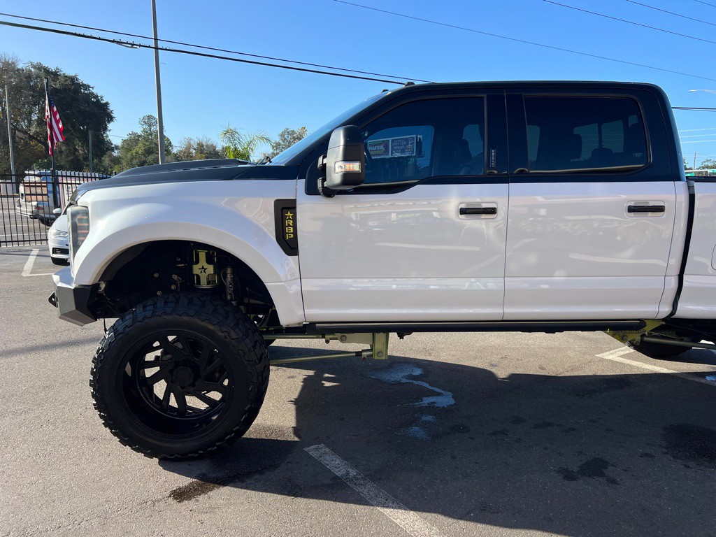 2017 Ford F-350 Image 6