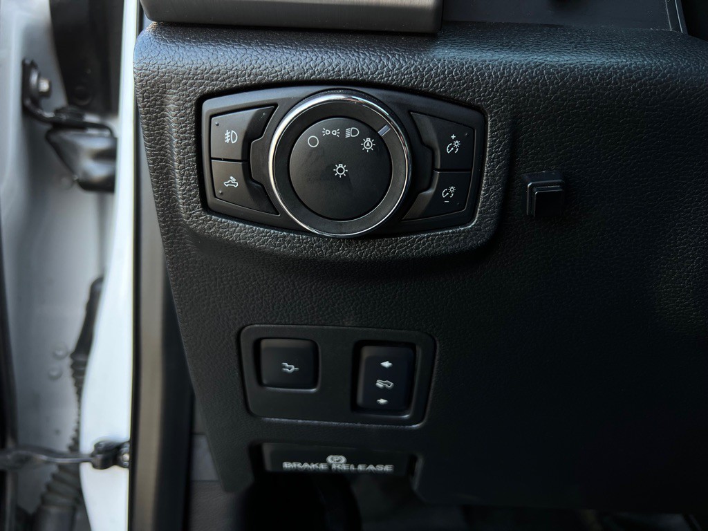 2017 Ford F-350 Image 24