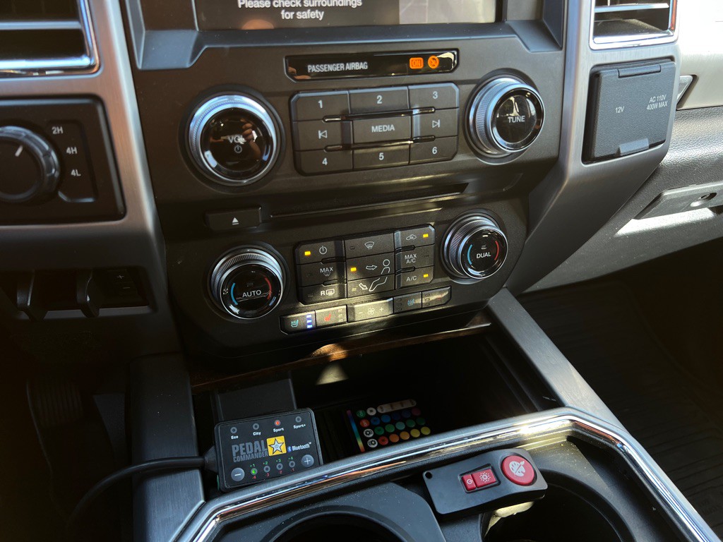 2017 Ford F-350 Image 28