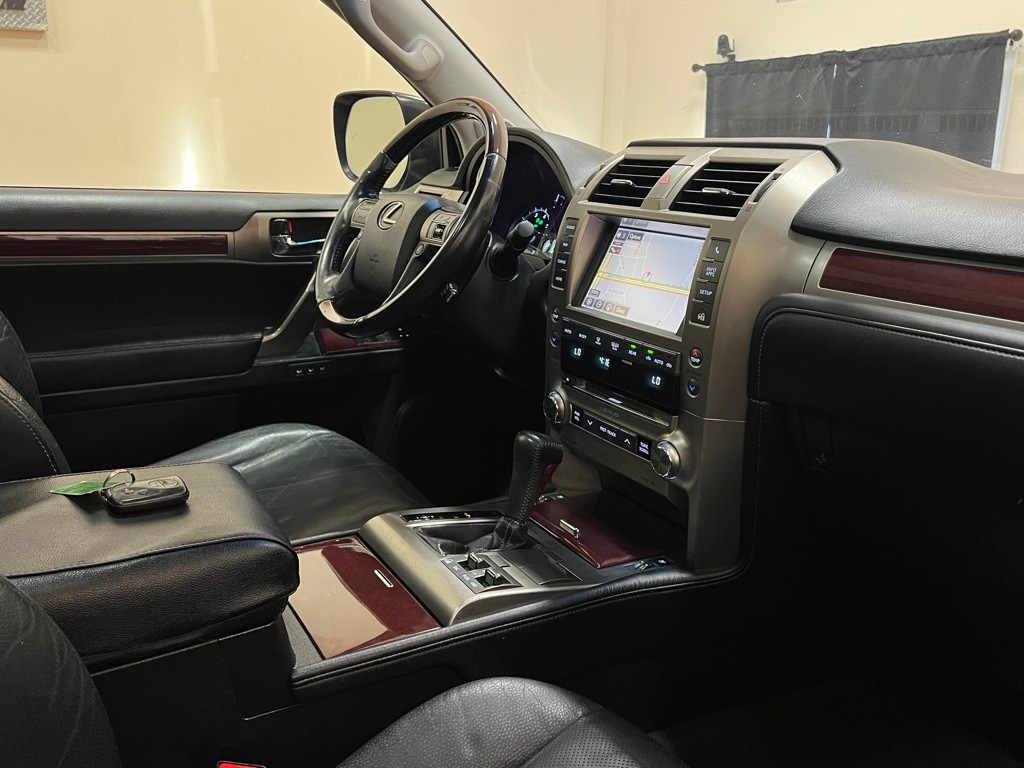 2014 Lexus GX 460 Image 15