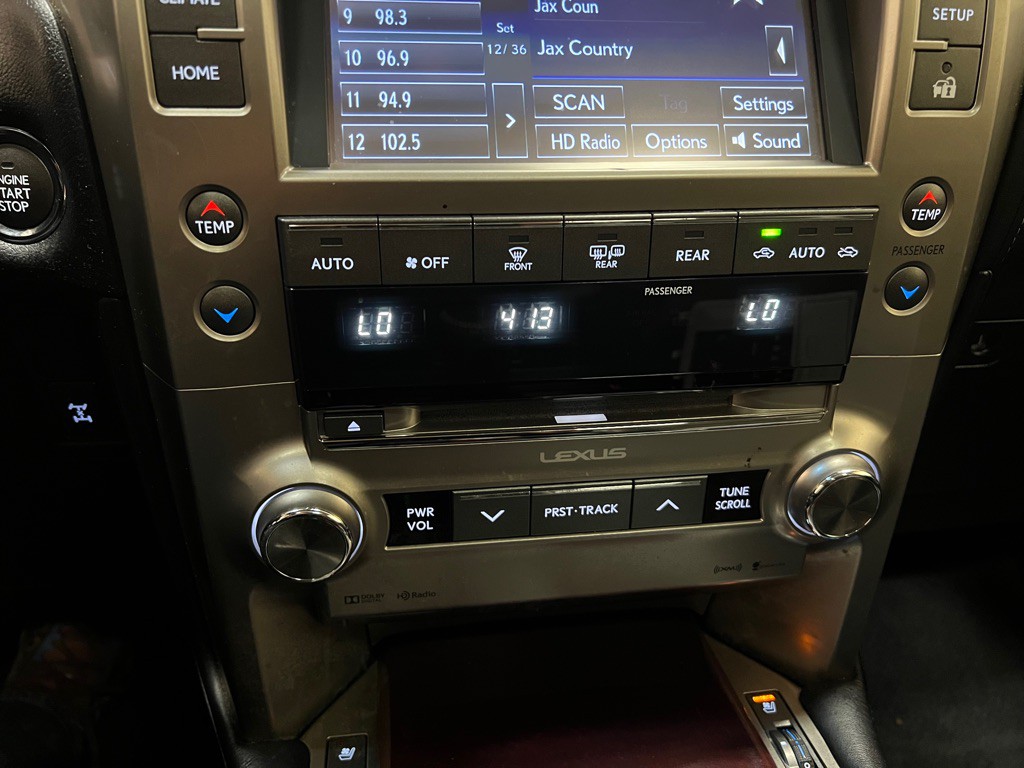 2014 Lexus GX 460 Image 26