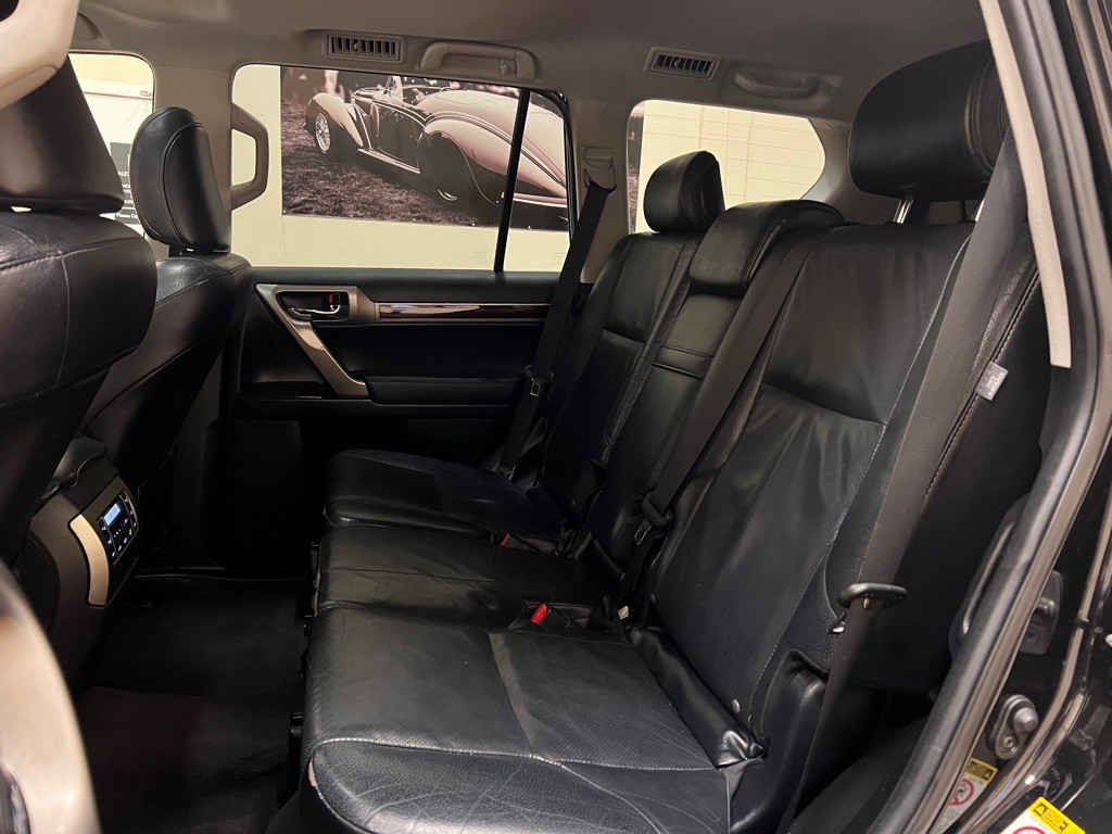 2014 Lexus GX 460 Image 35