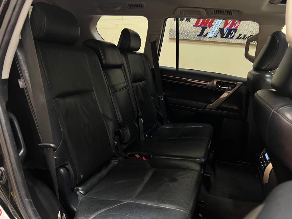 2014 Lexus GX 460 Image 38