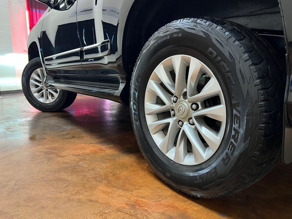 2014 Lexus GX 460 Image 46