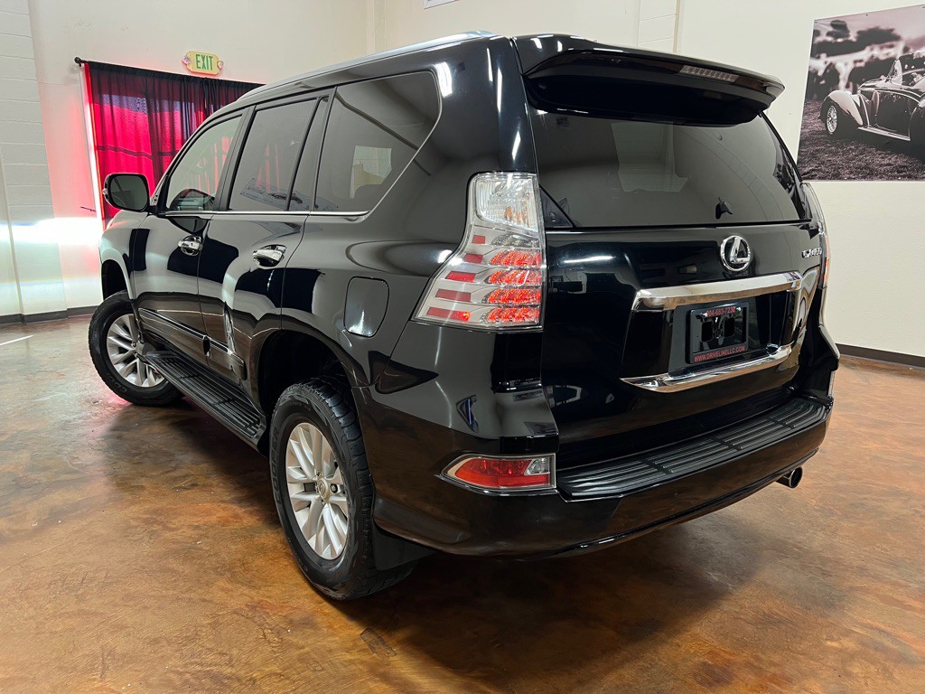 2014 Lexus GX 460 Image 2