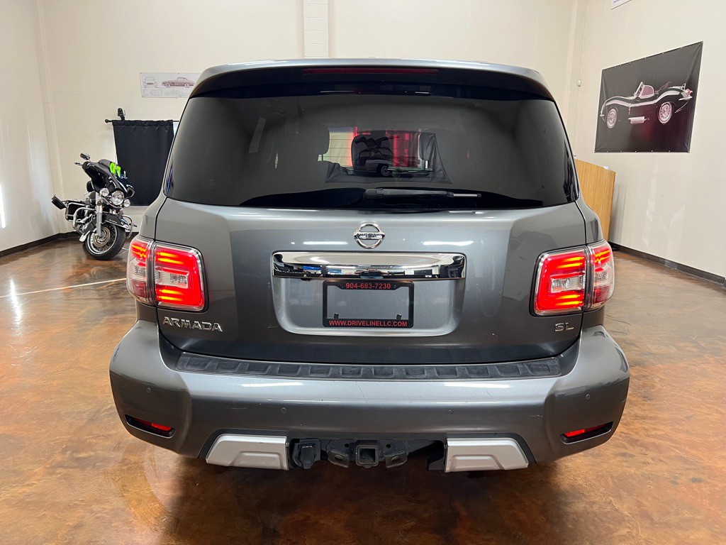 2017 Nissan Armada Image 8