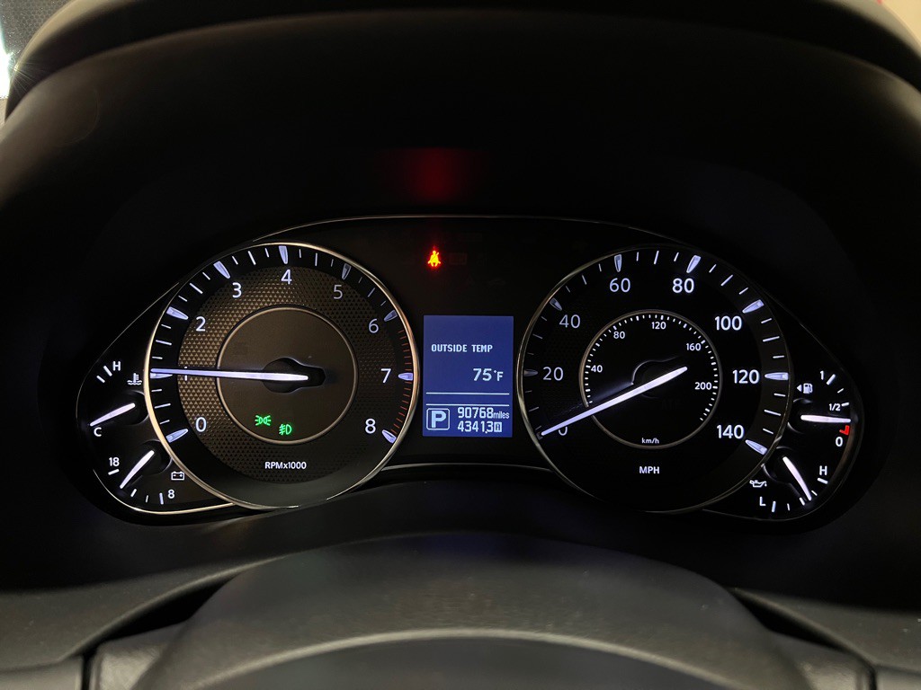 2017 Nissan Armada Image 16