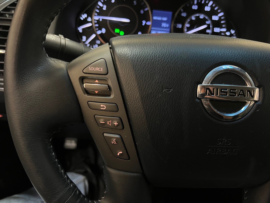 2017 Nissan Armada Image 17