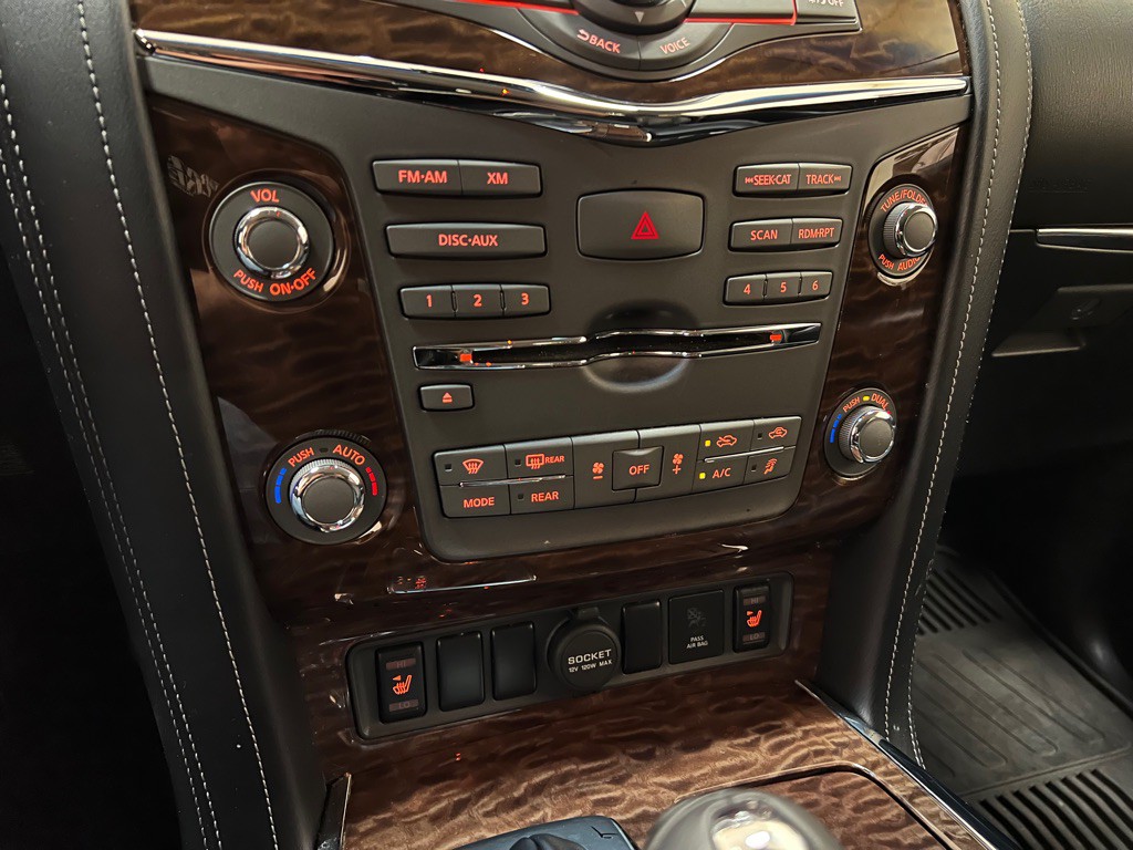 2017 Nissan Armada Image 25