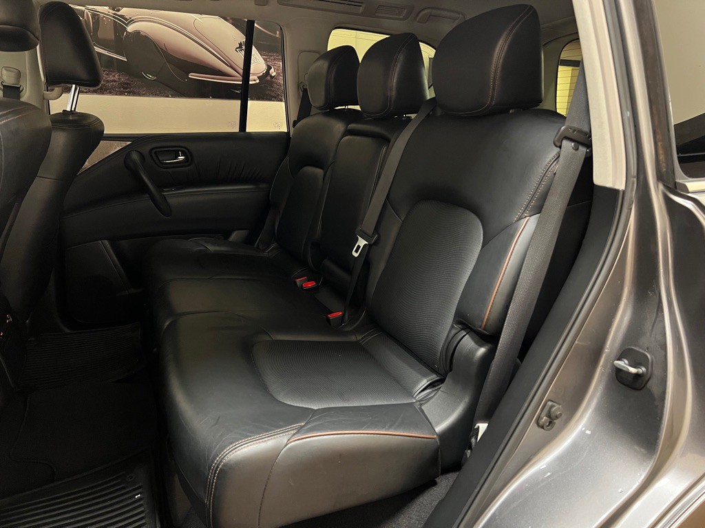 2017 Nissan Armada Image 32