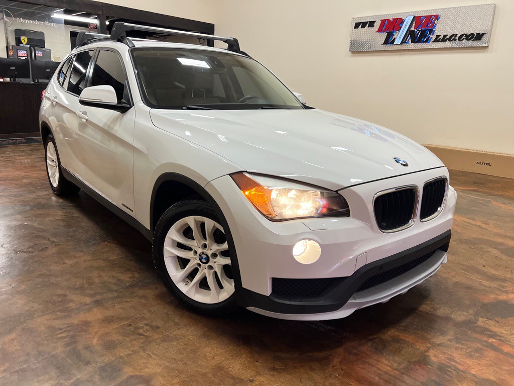 2015 BMW X1 Image 1