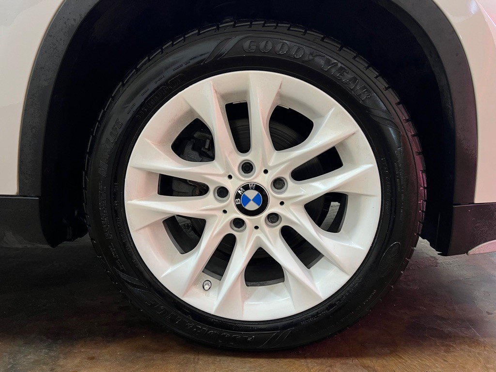 2015 BMW X1 Image 11