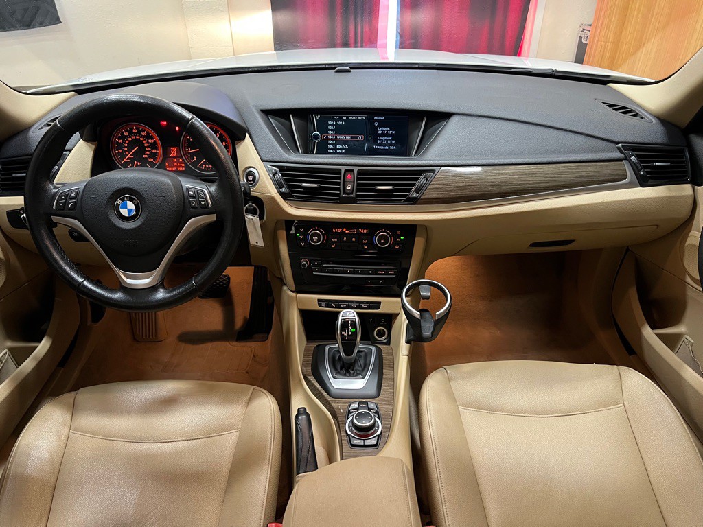 2015 BMW X1 Image 14
