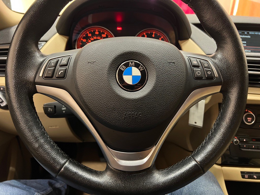 2015 BMW X1 Image 18