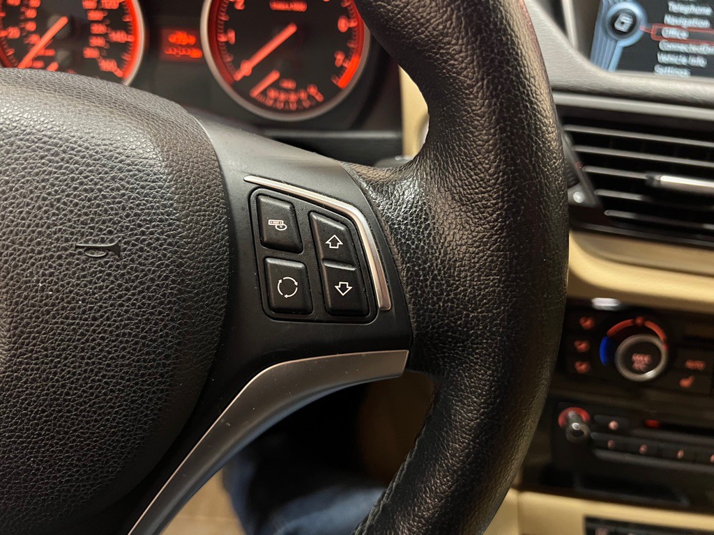 2015 BMW X1 Image 19