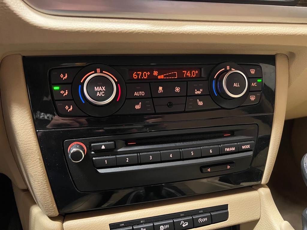 2015 BMW X1 Image 23