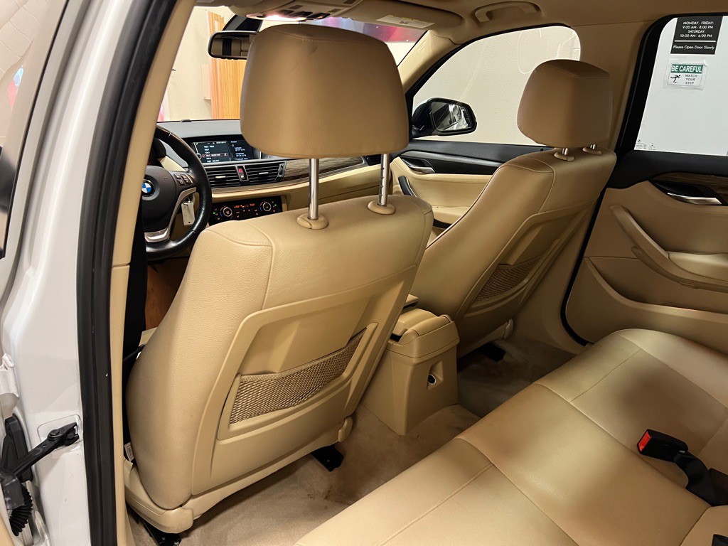 2015 BMW X1 Image 27