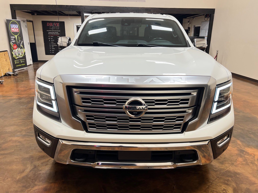 2020 Nissan Titan Image 4