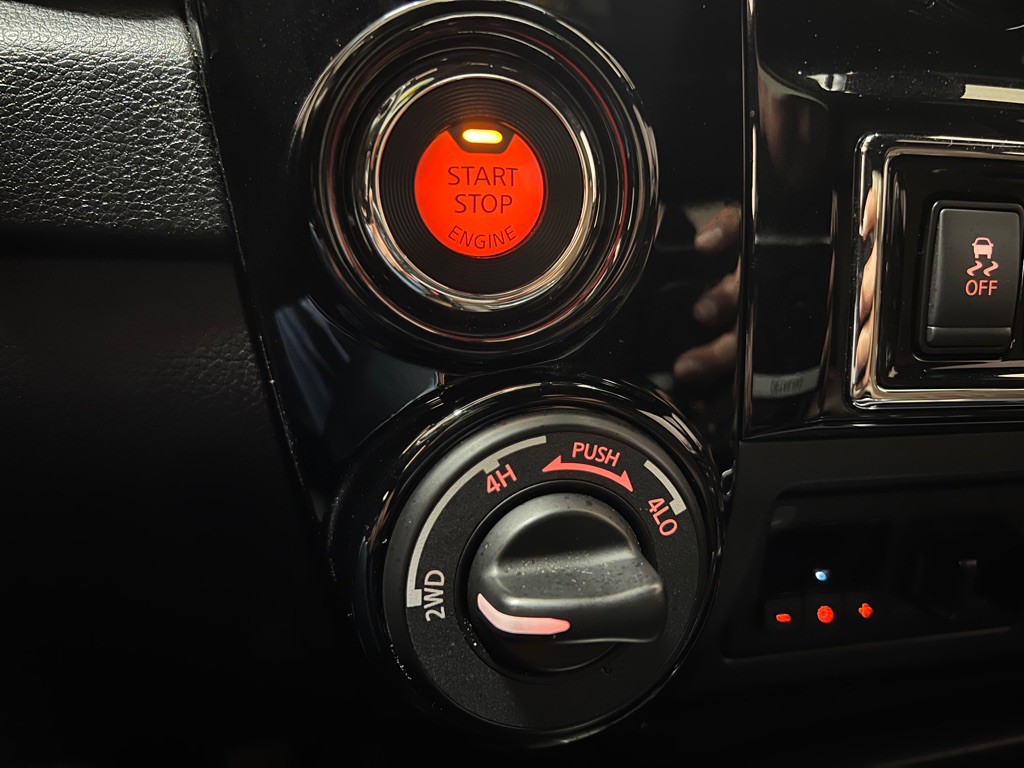 2020 Nissan Titan Image 29