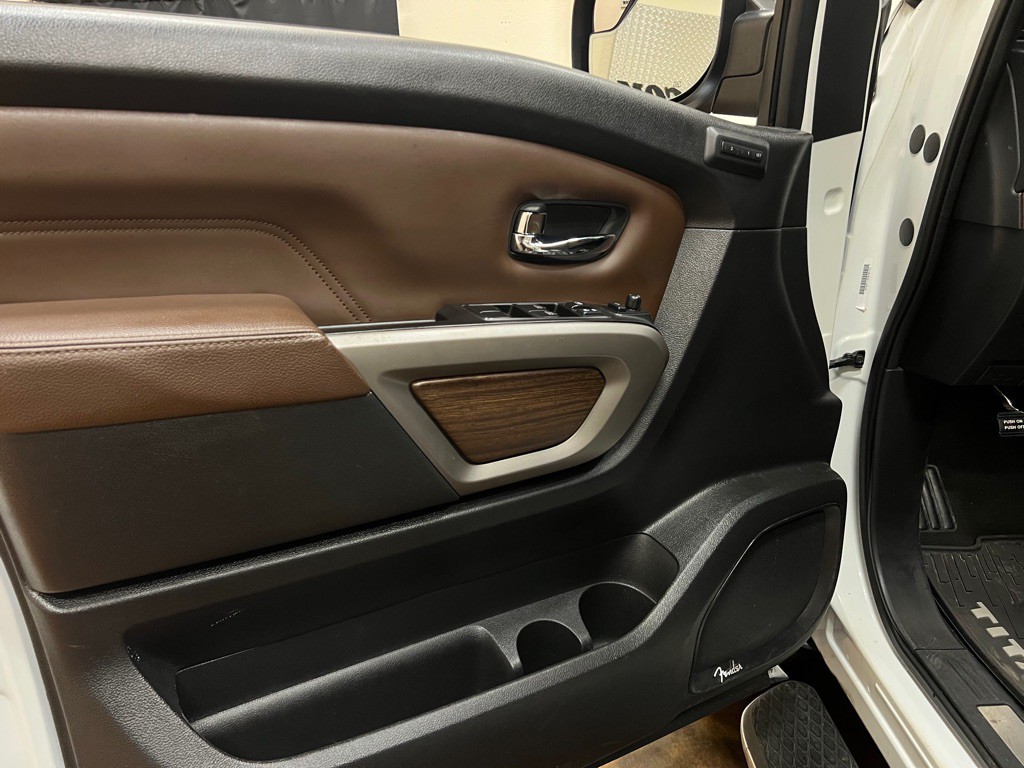 2020 Nissan Titan Image 31