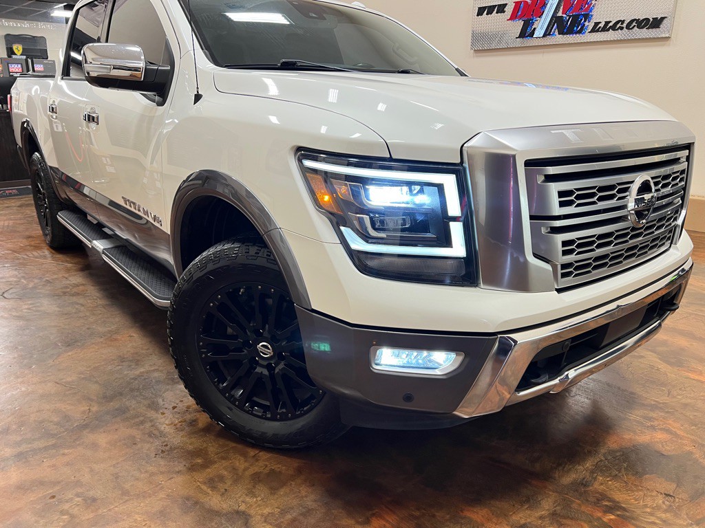 2020 Nissan Titan Image 42