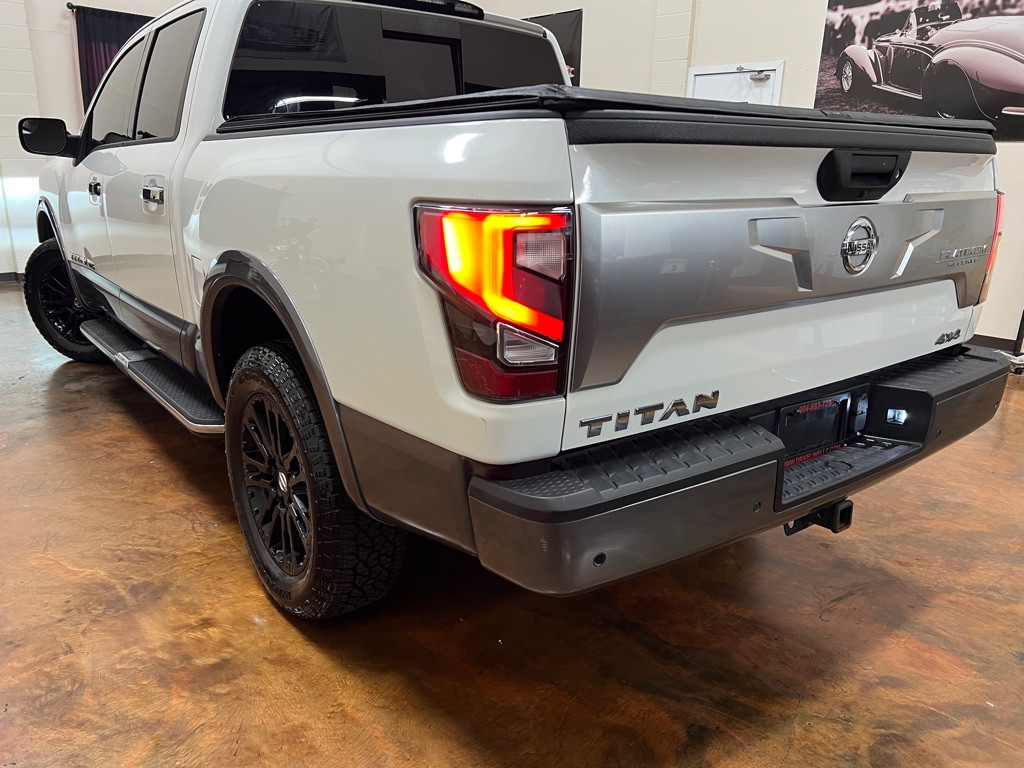2020 Nissan Titan Image 43