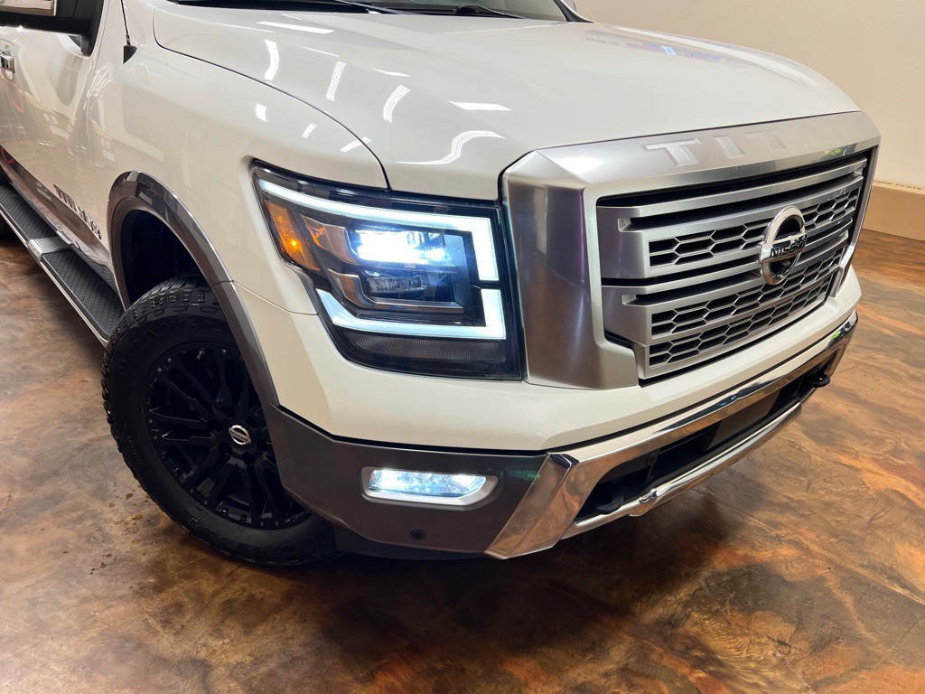2020 Nissan Titan Image 46