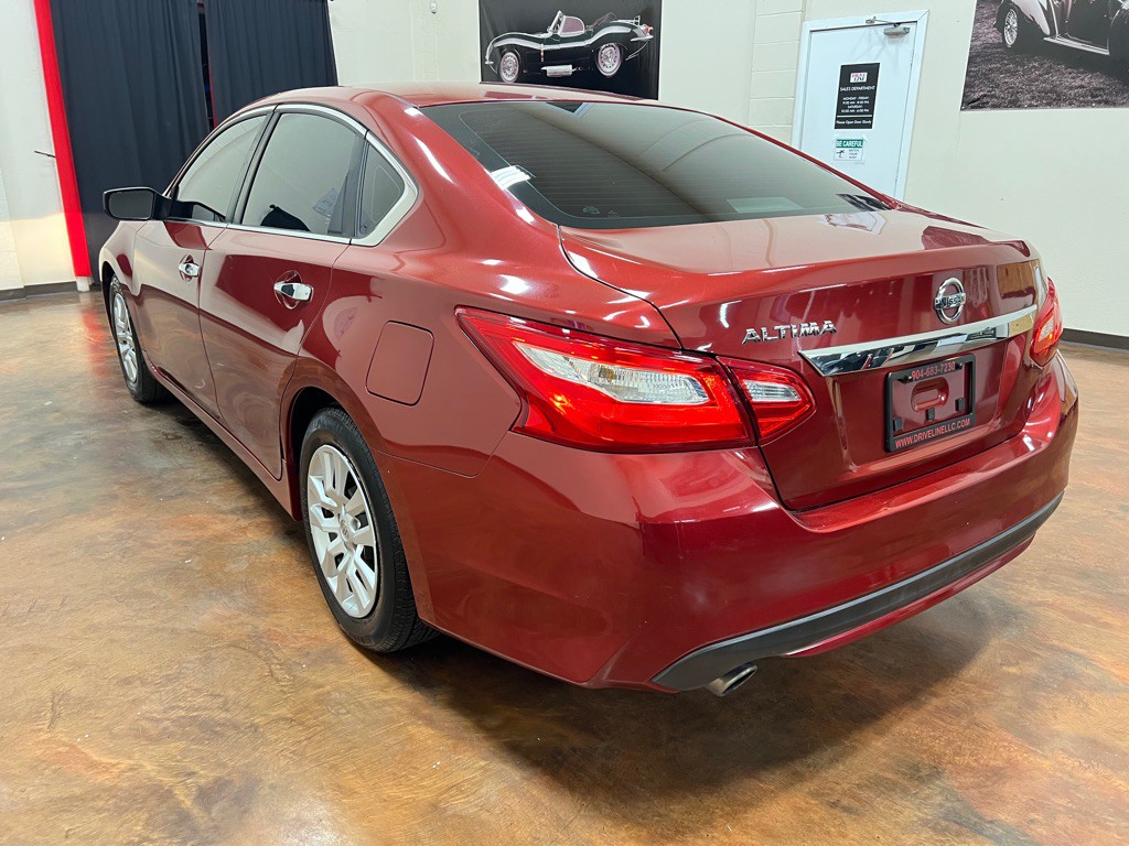 2017 Nissan Altima Image 7