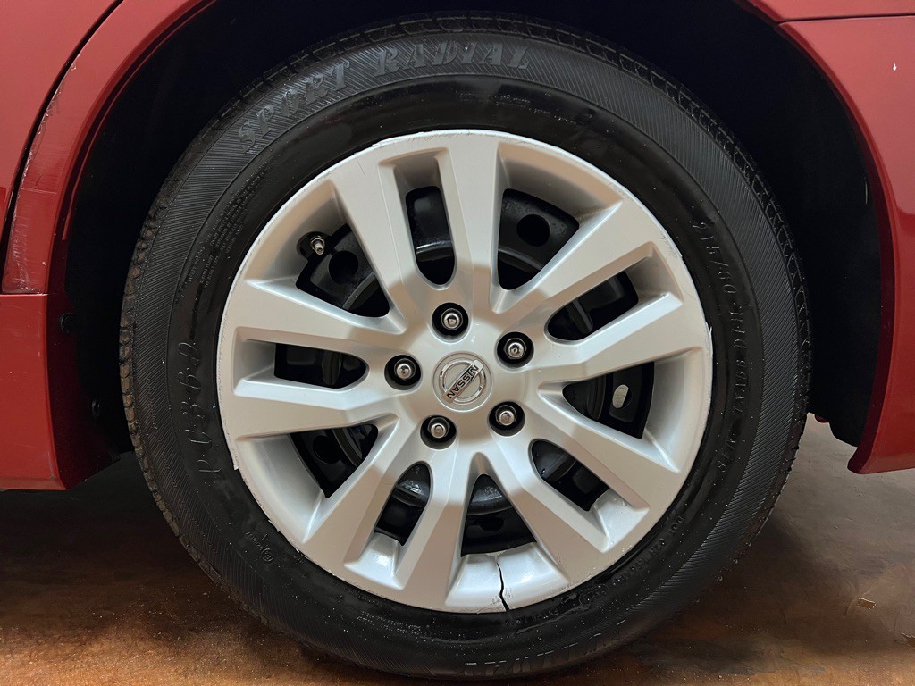 2017 Nissan Altima Image 12