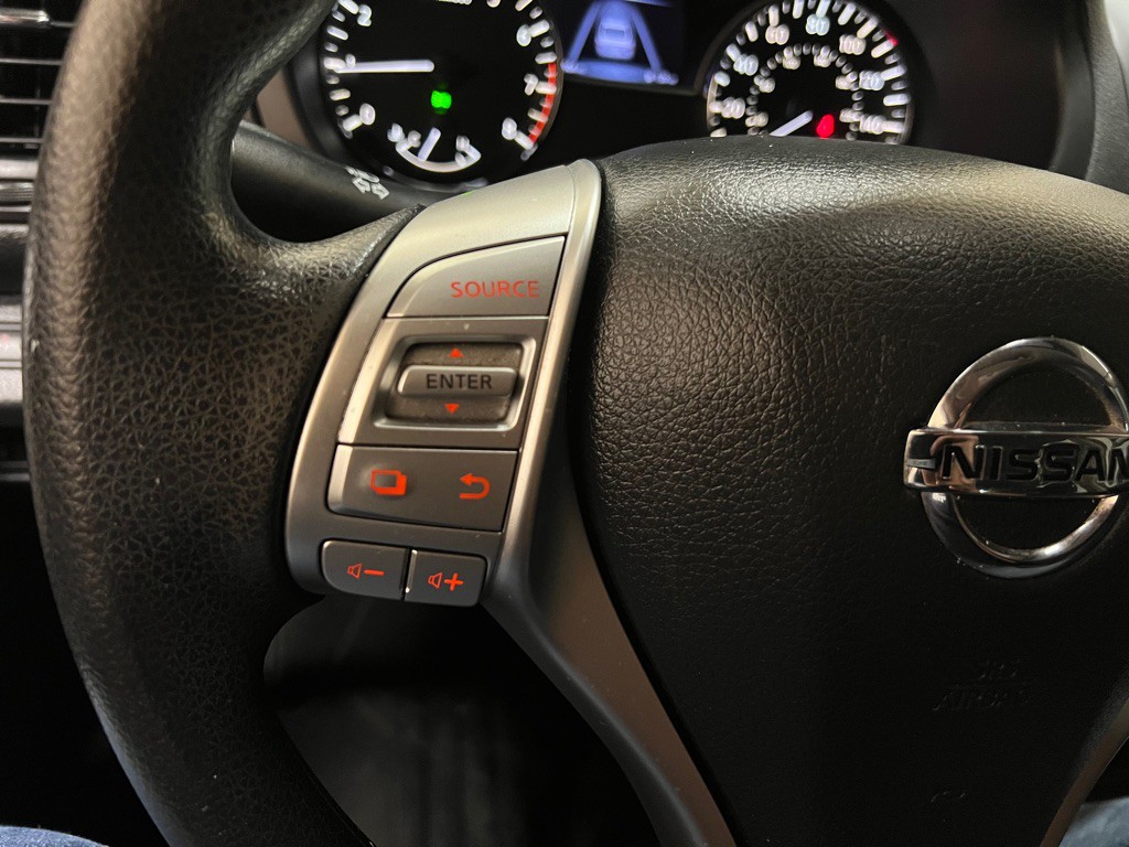 2017 Nissan Altima Image 17