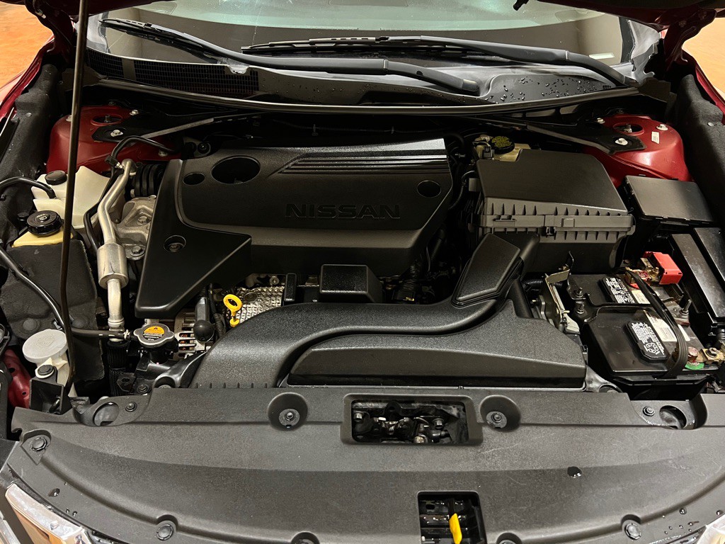 2017 Nissan Altima Image 36