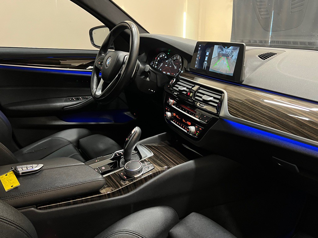 2018 BMW 5 Series Image 15