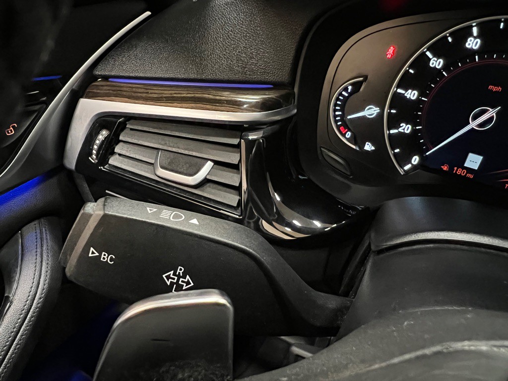 2018 BMW 5 Series Image 20