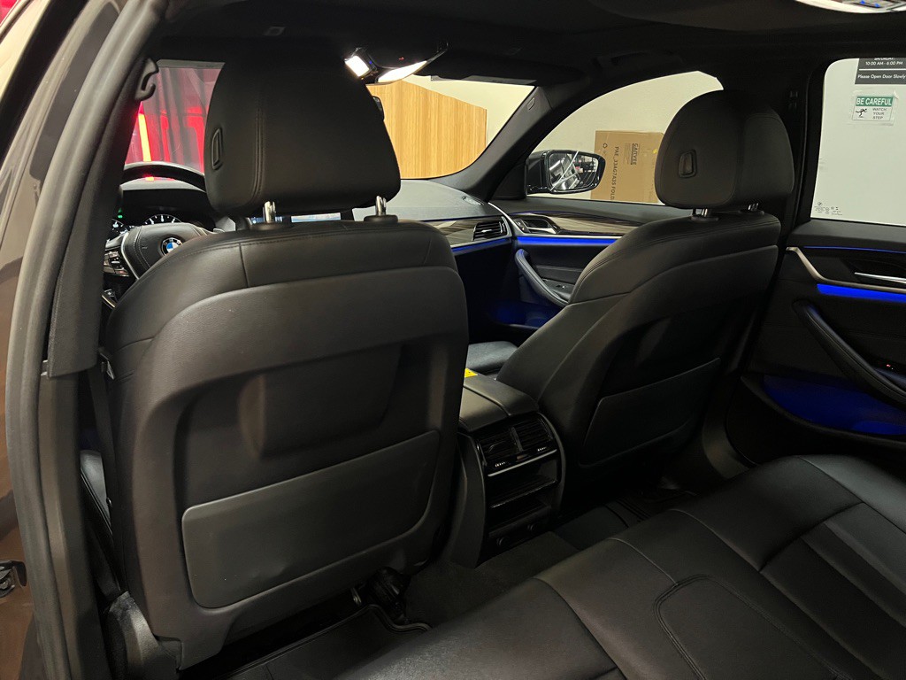 2018 BMW 5 Series Image 32