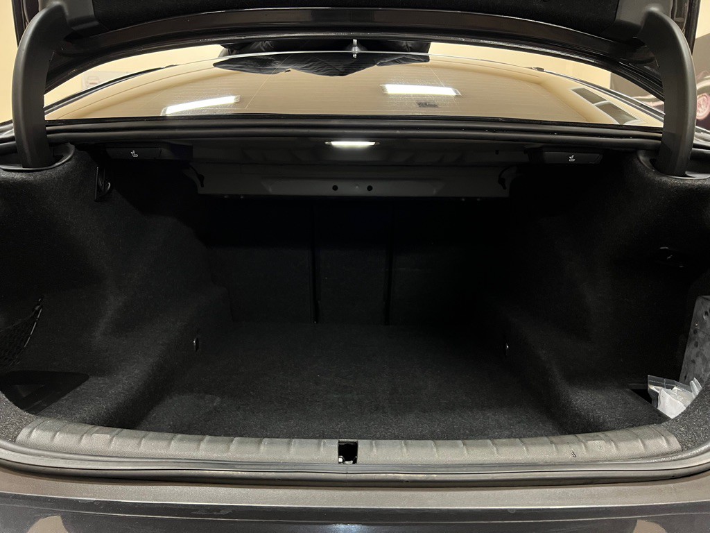 2018 BMW 5 Series Image 37