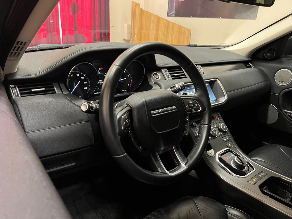 2018 Land Rover Range Rover Evoque Image 13