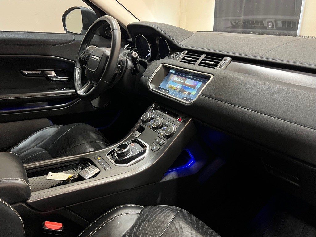 2018 Land Rover Range Rover Evoque Image 15