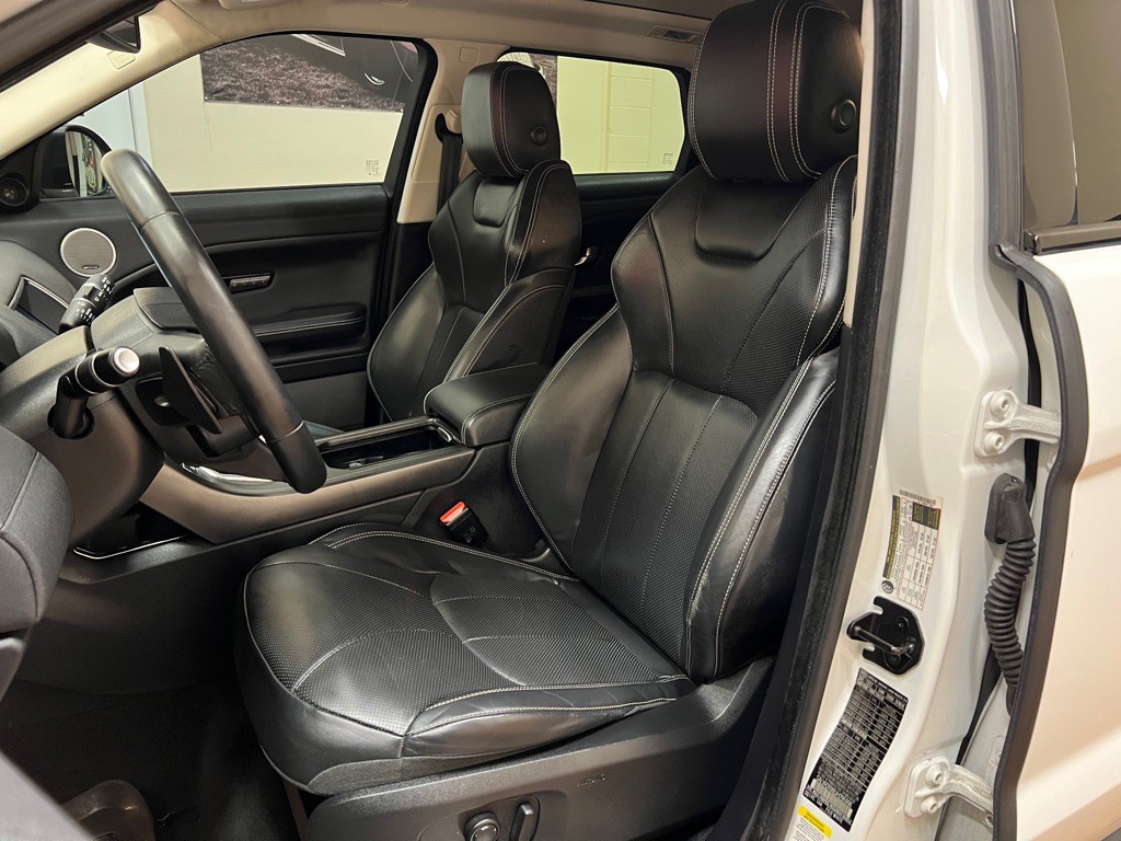 2018 Land Rover Range Rover Evoque Image 32