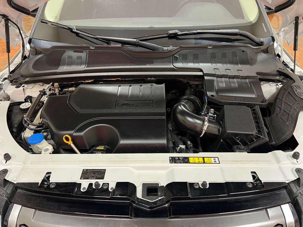 2018 Land Rover Range Rover Evoque Image 40