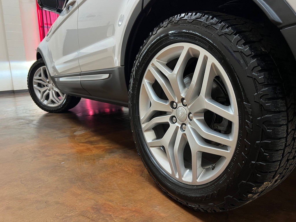 2018 Land Rover Range Rover Evoque Image 44