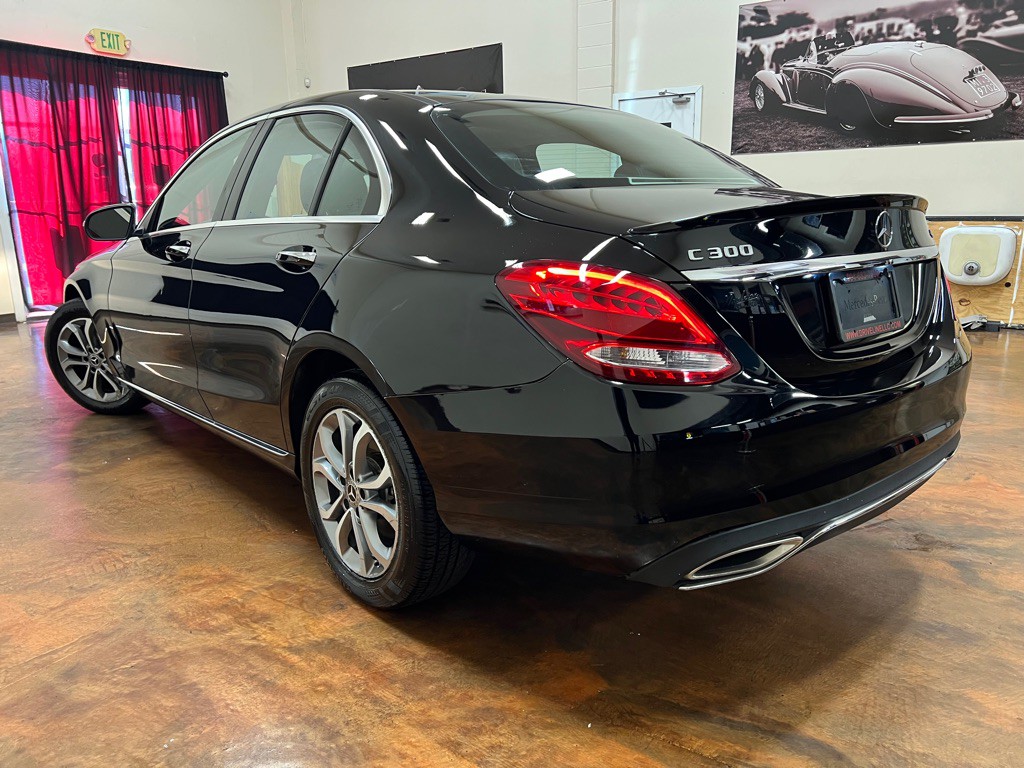 2018 Mercedes-Benz C-Class Image 2