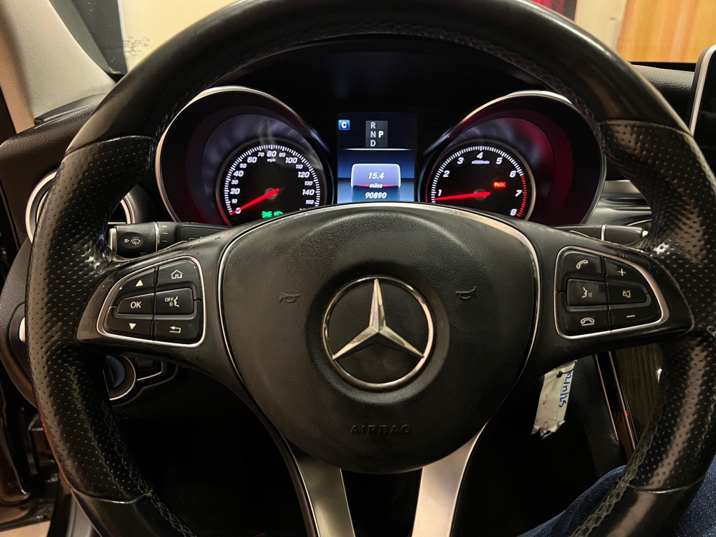 2018 Mercedes-Benz C-Class Image 21