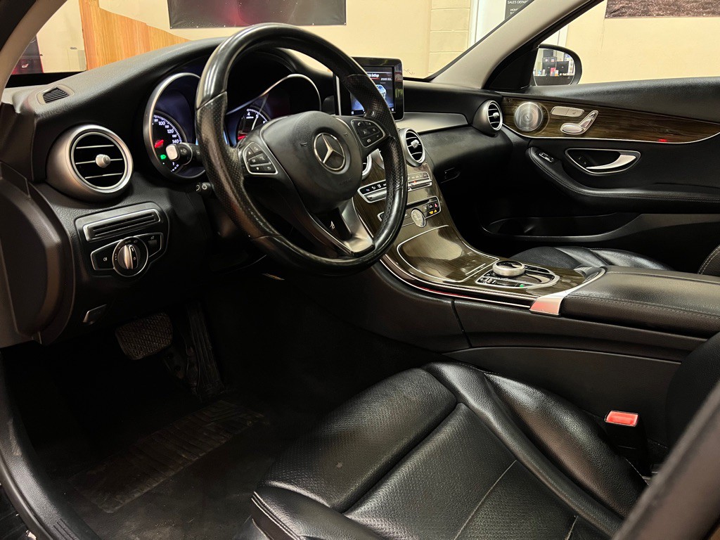 2018 Mercedes-Benz C-Class Image 28
