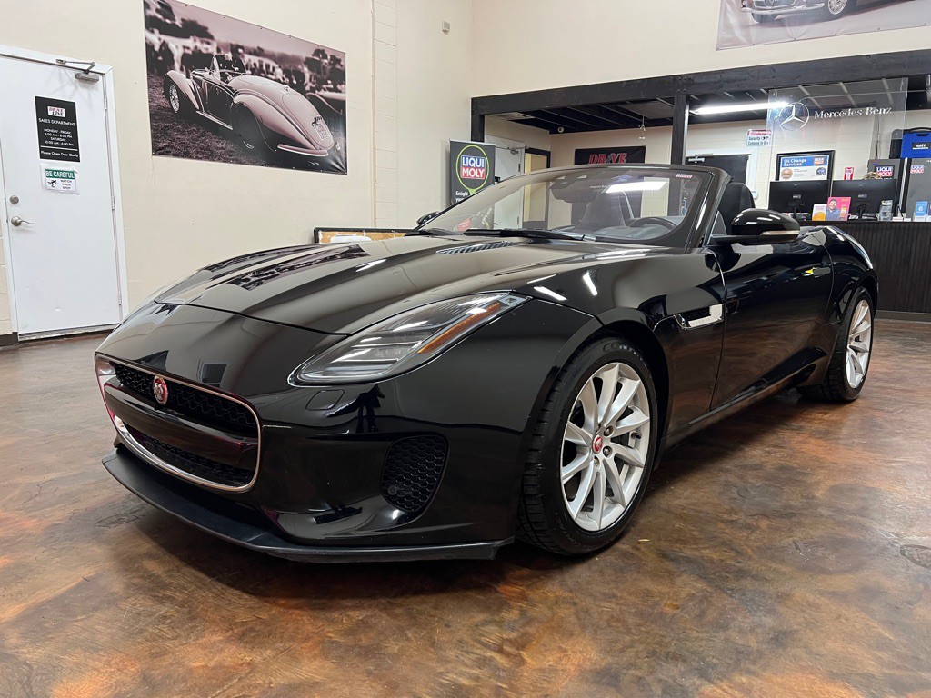 2019 Jaguar F-TYPE Image 5