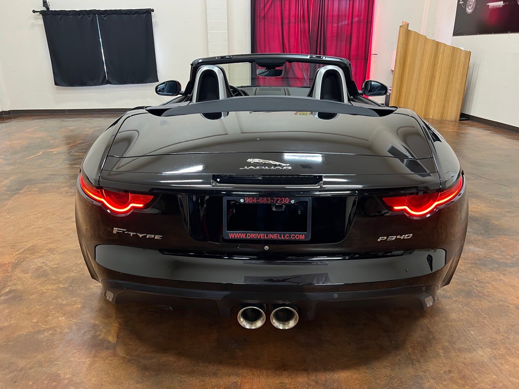 2019 Jaguar F-TYPE Image 8